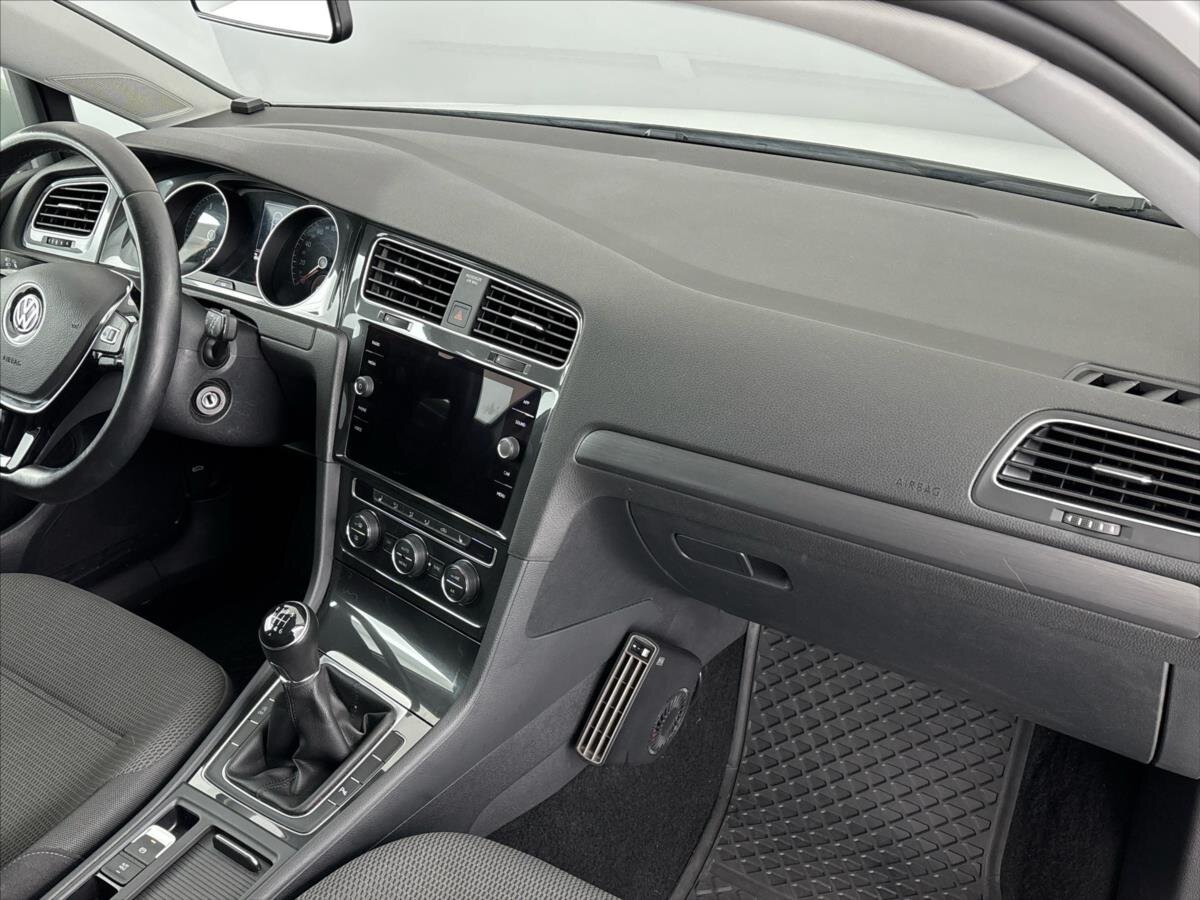 Volkswagen Golf Kombi 1,5 l 96 kw