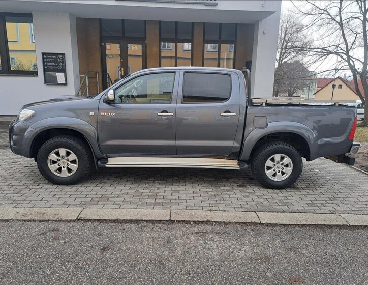 Toyota Hilux Pick-up 2,5 l 106 kw