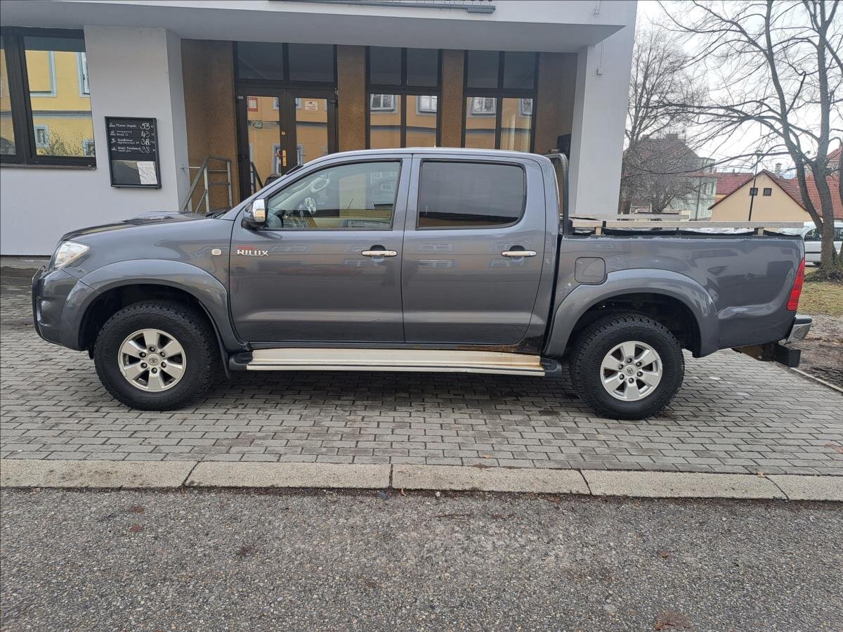 Toyota Hilux Pick-up 2,5 l 106 kw