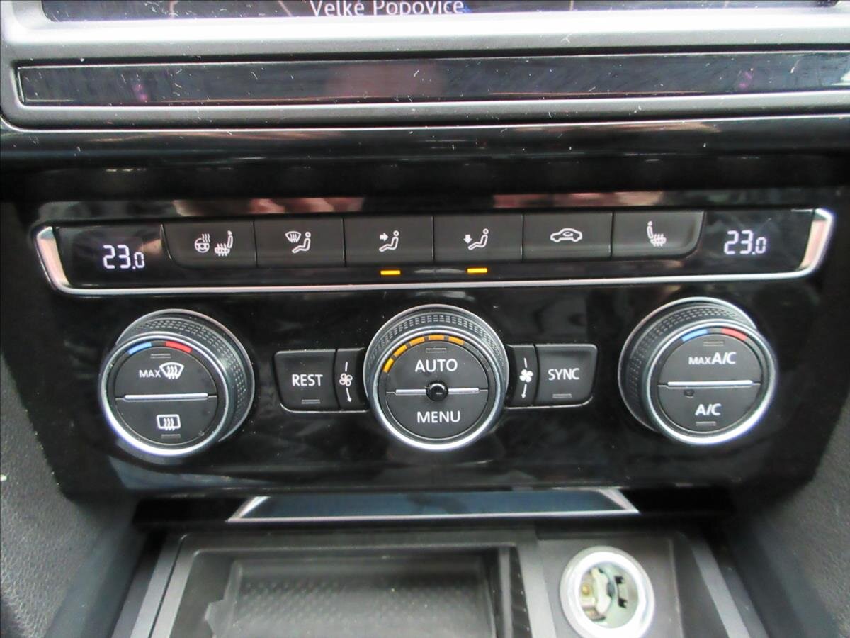 Volkswagen Passat Kombi 1,6 l 88 kw