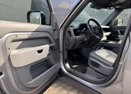 Land Rover Defender SUV / Terénní 3,0 l 221 kw