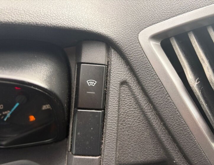 Ford Transit Skříň 2,0 l 96 kw