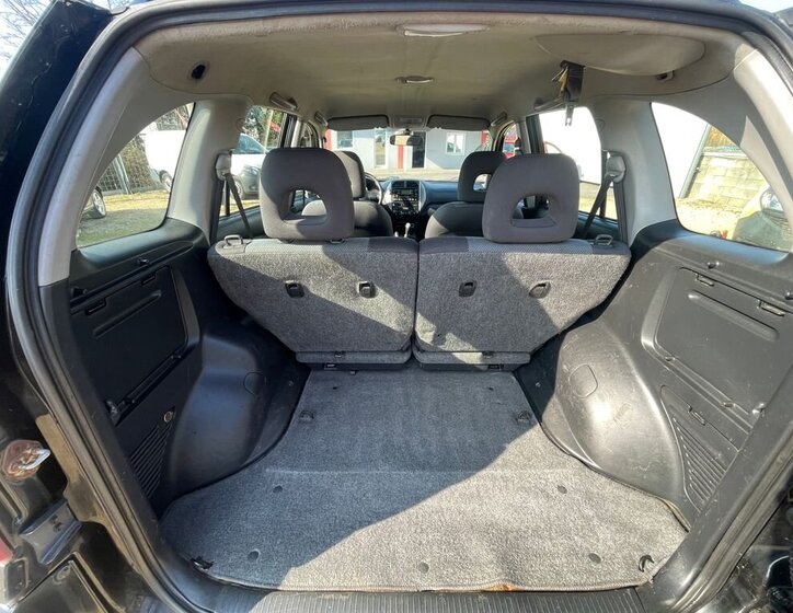 Toyota RAV4 SUV / Terénní 2,0 l 85 kw