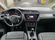 Volkswagen Touran 9