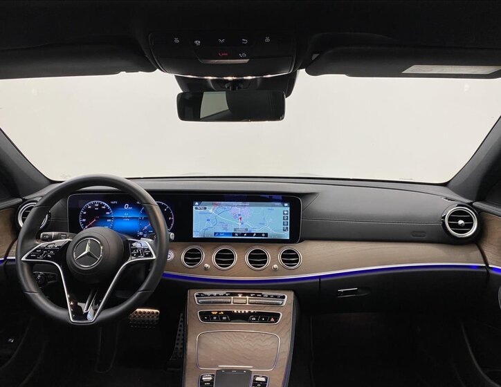 Mercedes-Benz Třídy E 9