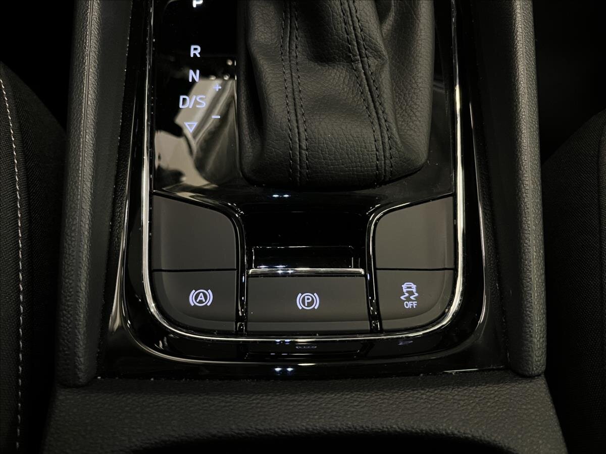 Škoda Karoq SUV 1,5 l 110 kw