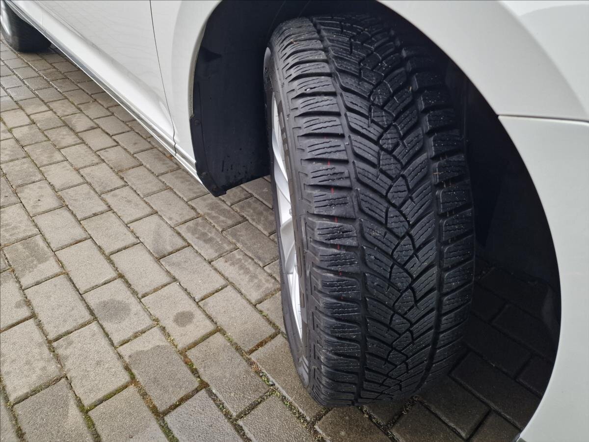 Volkswagen Passat Kombi 2,0 l 110 kw