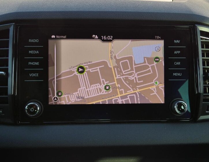 Škoda Karoq SUV / Terénní 1,5 l 110 kw