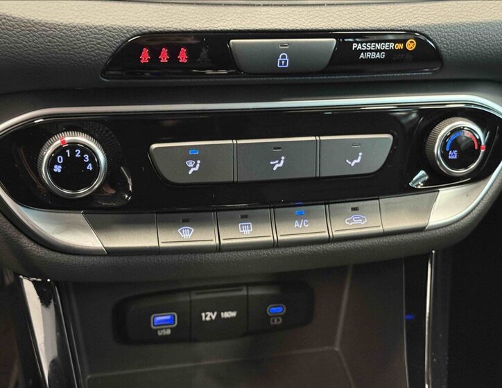 Hyundai i30 Kombi 998,0 73 kw