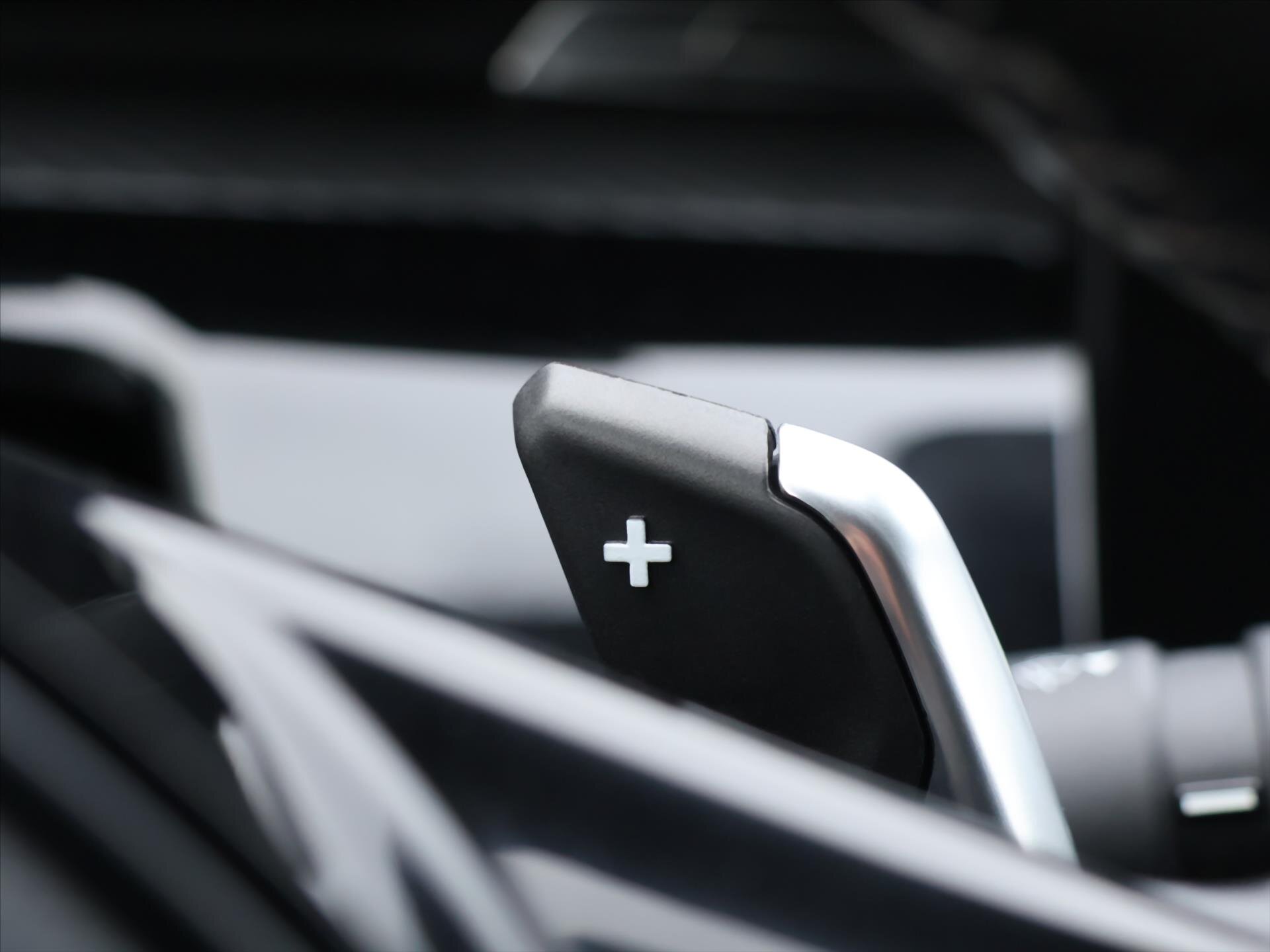 Peugeot 508 Liftback 1,6 l 133 kw