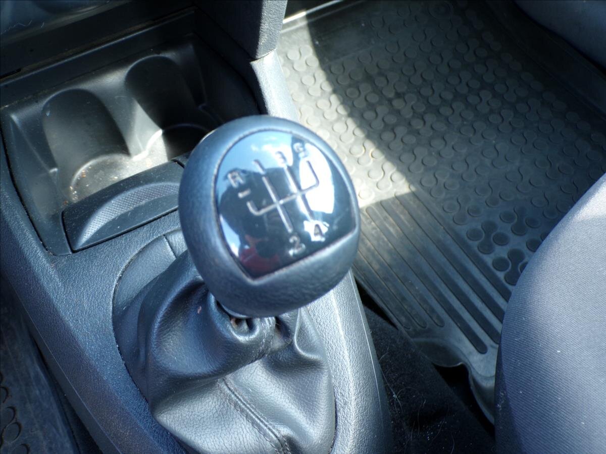 Renault Thalia Sedan / Limuzína 1,1 l 55 kw