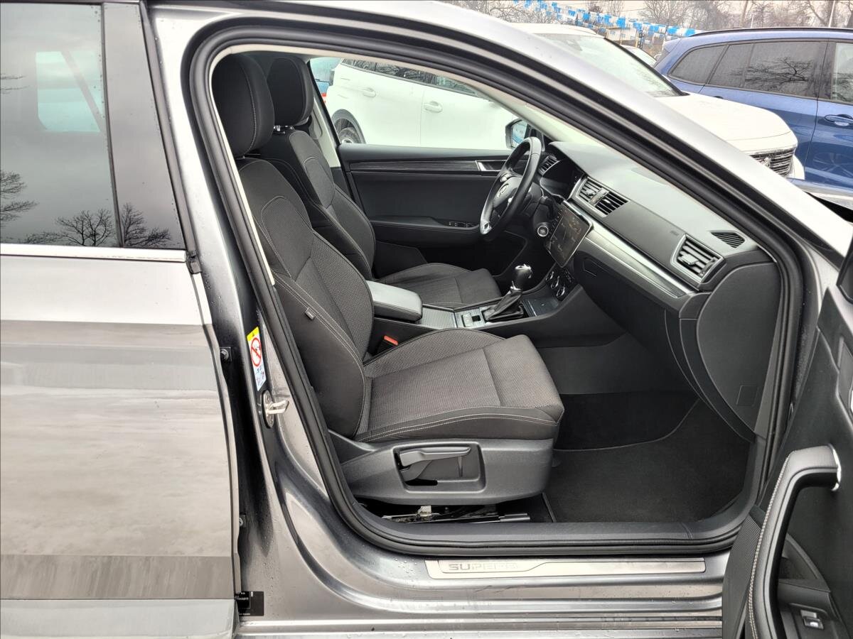 Škoda Superb