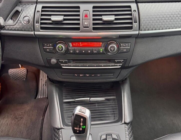 BMW X6 12
