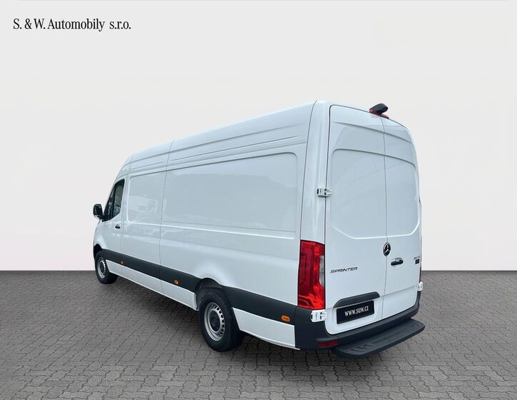 Mercedes-Benz Sprinter 7