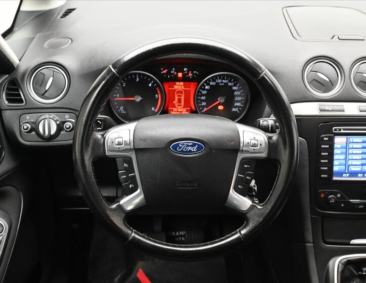 Ford S-MAX MPV 2,0 l 103 kw