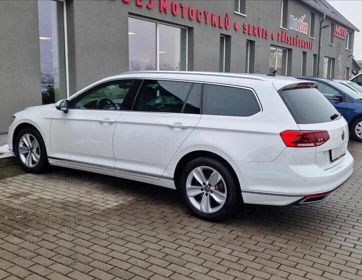 Volkswagen Passat Kombi 2,0 l 110 kw