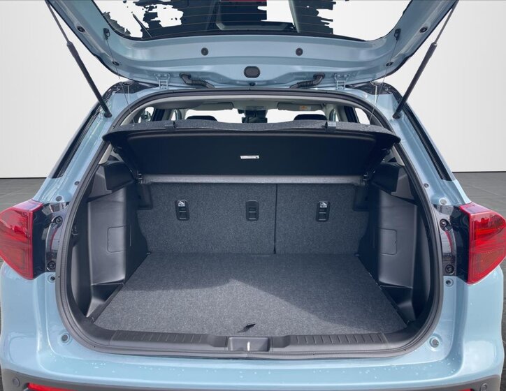 Suzuki Vitara SUV / Terénní 1,4 l 81 kw