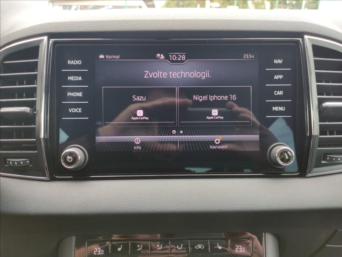 Škoda Karoq SUV / Terénní 2,0 l 85 kw