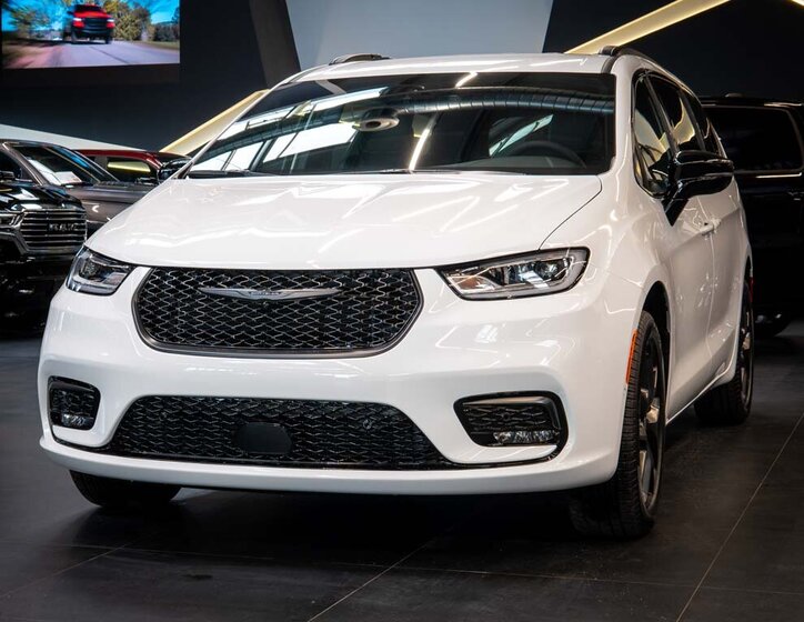 Chrysler Pacifica MPV 3,6 l 221 kw