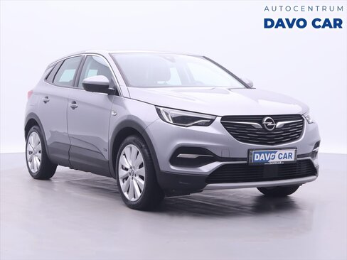 Opel Grandland X SUV / Terénní 1,6 l 147 kw