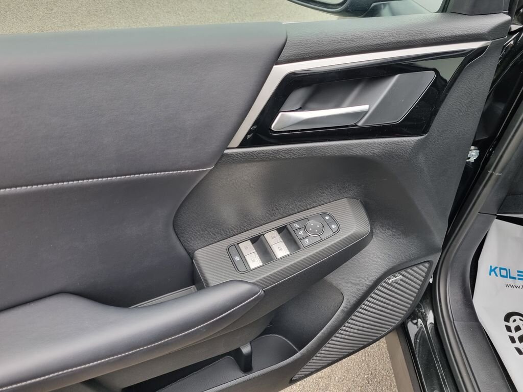 Mitsubishi Outlander SUV 2,4 l 225 kw