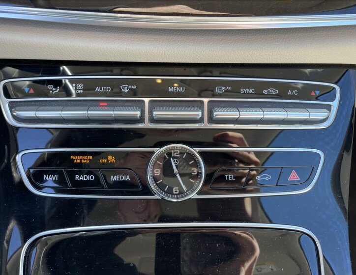 Mercedes-Benz Třídy E Kupé 2,0 l 180 kw