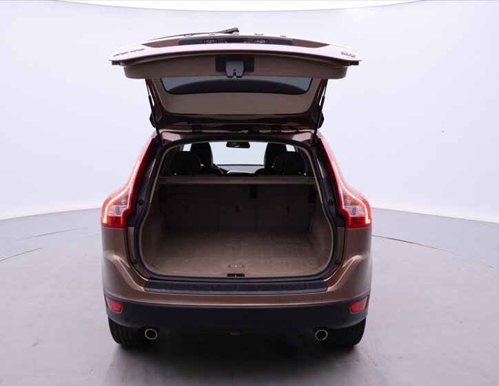 Volvo XC60 SUV / Terénní 2,4 l 120 kw