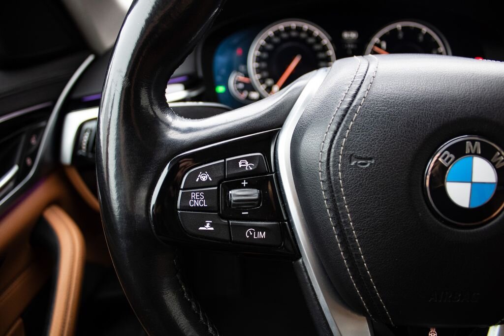 BMW Řada 5 Kombi 3,0 l 195 kw