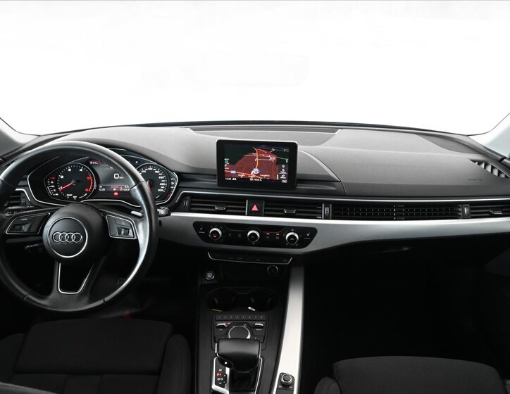 Audi A4 Kombi 2,0 l 140 kw