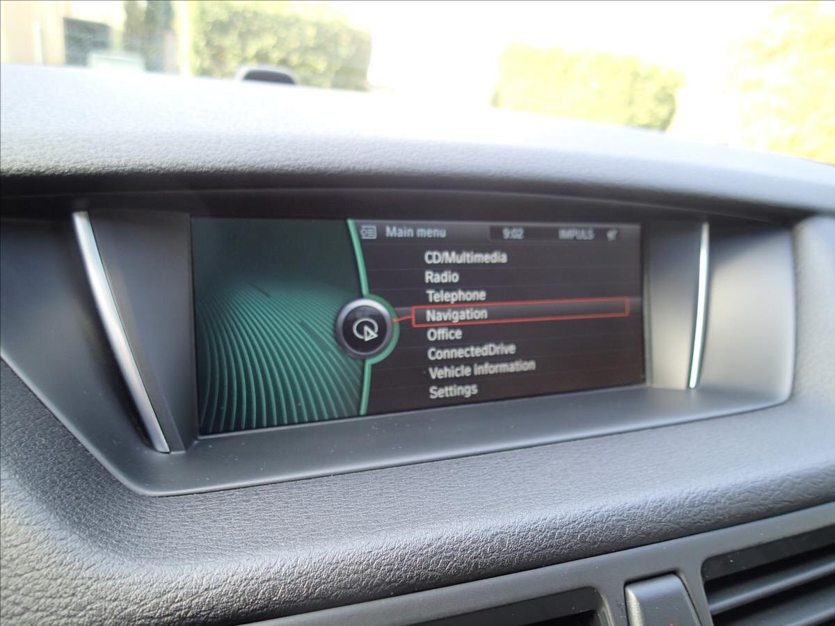 BMW X1 SUV / Terénní 2,0 l 135 kw