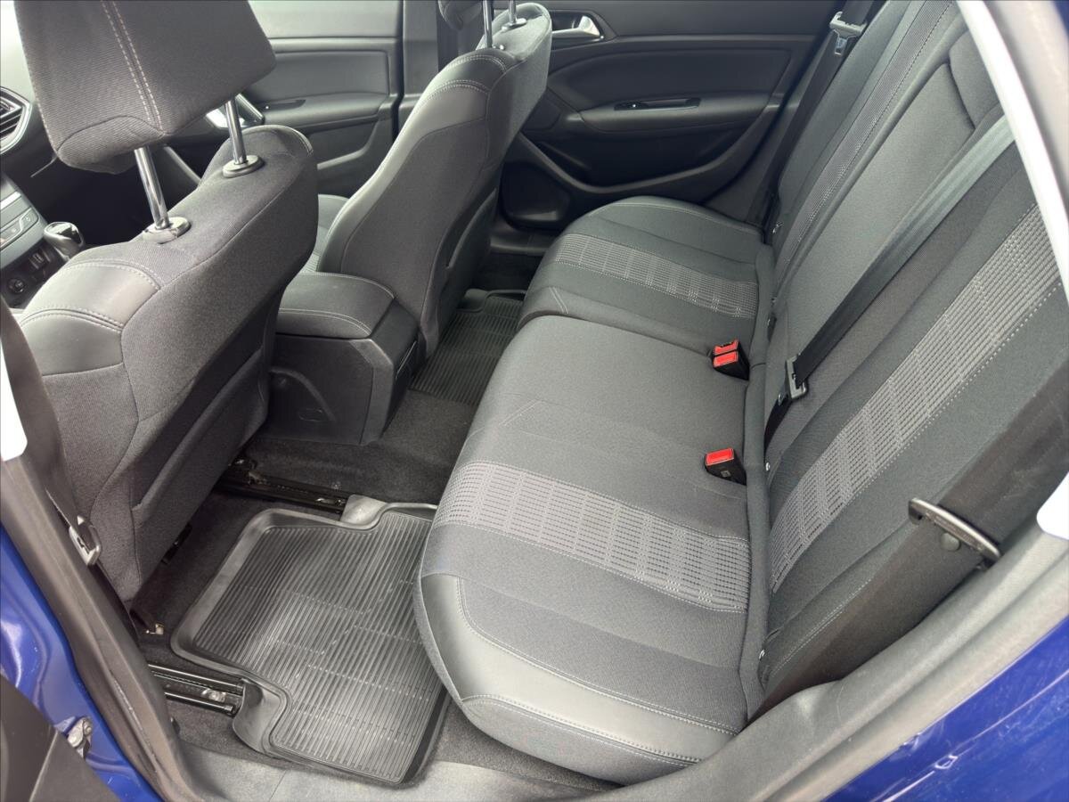 Peugeot 308 Kombi 1,2 l 96 kw