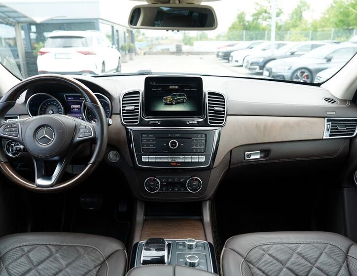 Mercedes-Benz GLS 27