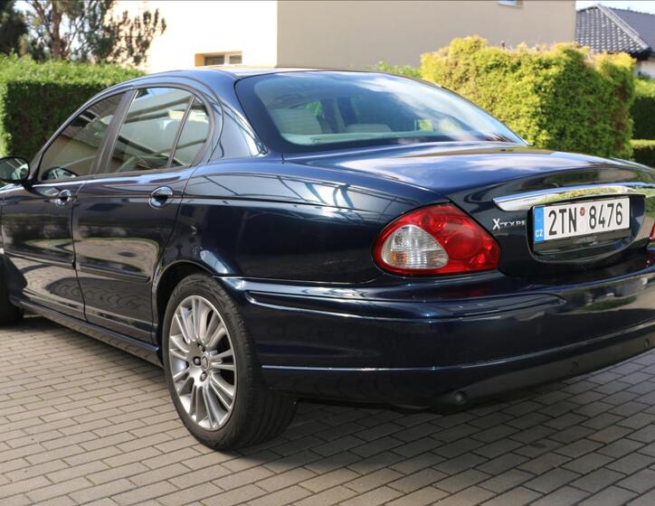 Jaguar X-Type 9