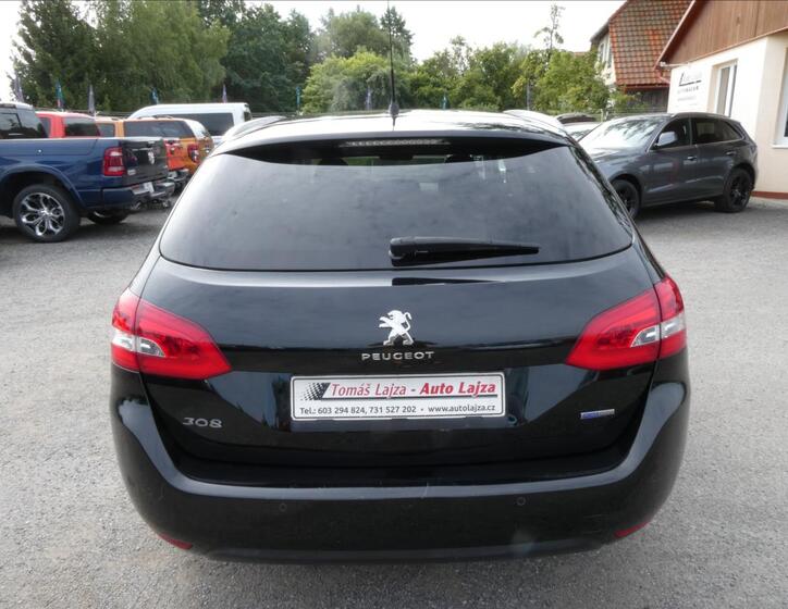 Peugeot 308 8