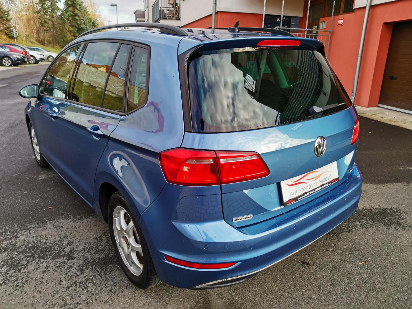 Volkswagen Golf Sportsvan Kombi 1,2 l 63 kw