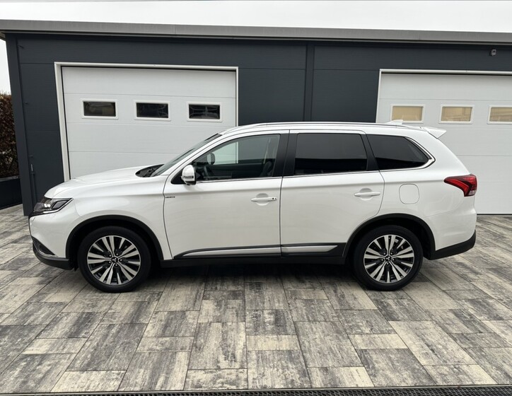 Mitsubishi Outlander 9