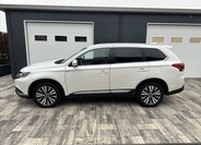 Mitsubishi Outlander 9