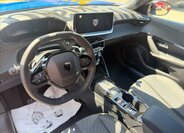 Peugeot 2008 SUV 1,2 l 100 kw