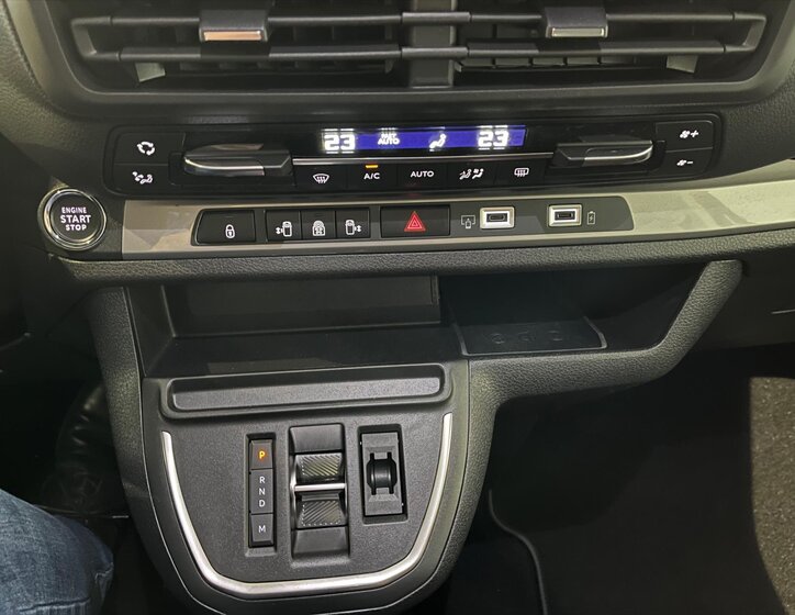 Toyota ProAce Verso 16