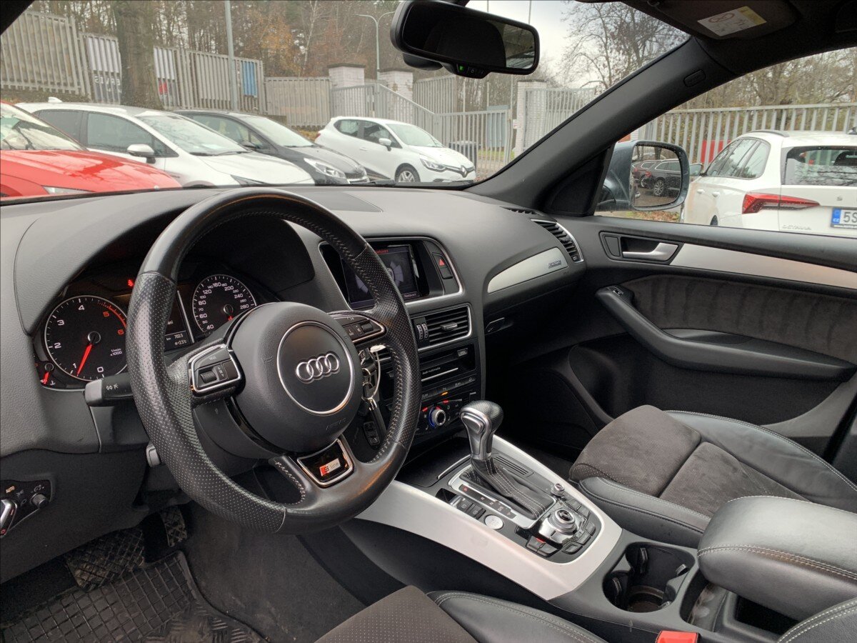 Audi Q5 SUV 2,0 l 140 kw