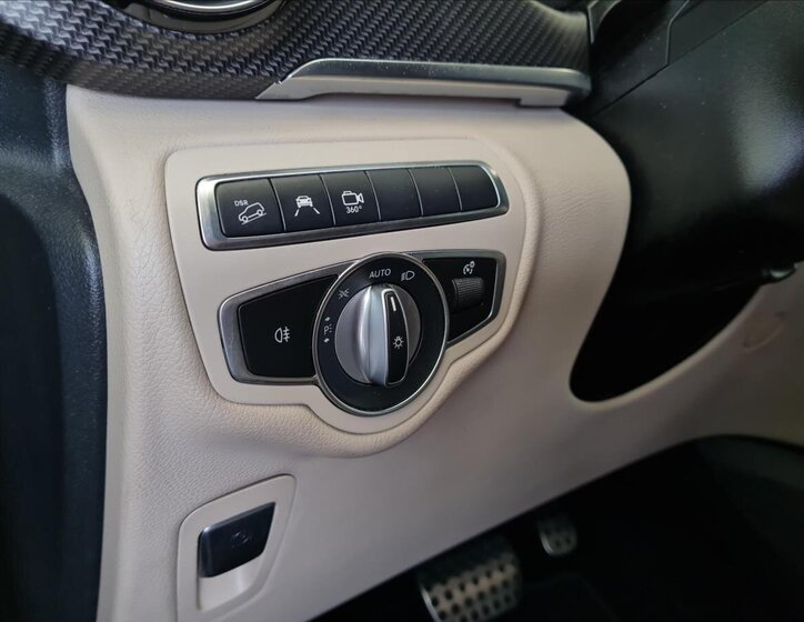 Mercedes-Benz Třídy V 11