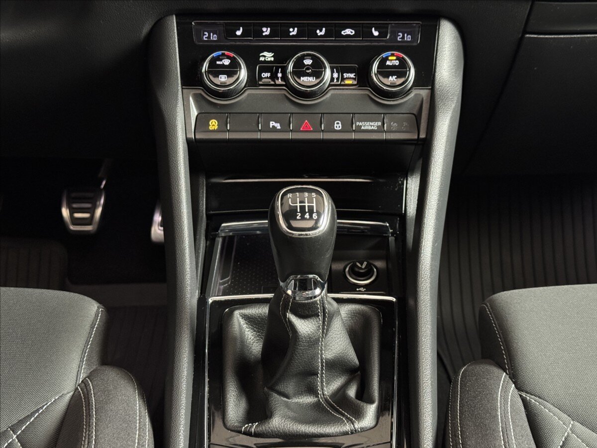 Škoda Karoq SUV / Terénní 2,0 l 110 kw