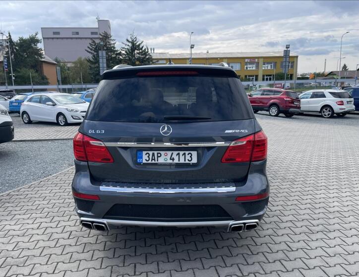 Mercedes-Benz GL 5