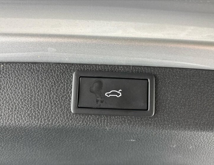 Škoda Karoq SUV / Terénní 1,5 l 110 kw