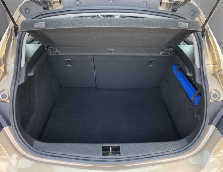 Opel Astra Hatchback 1,6 l 85 kw