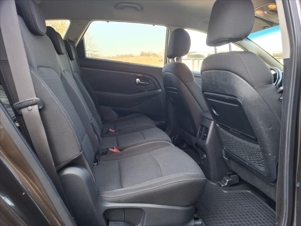 KIA Carens Kombi 1,7 l 104 kw