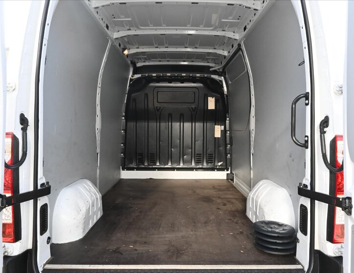 Renault Master Skříň 2,3 l 110 kw