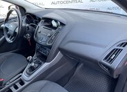 Ford Focus Kombi 999,0 92 kw