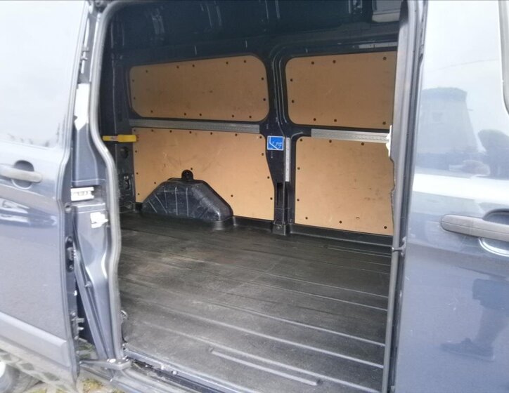 Ford Transit Custom 8
