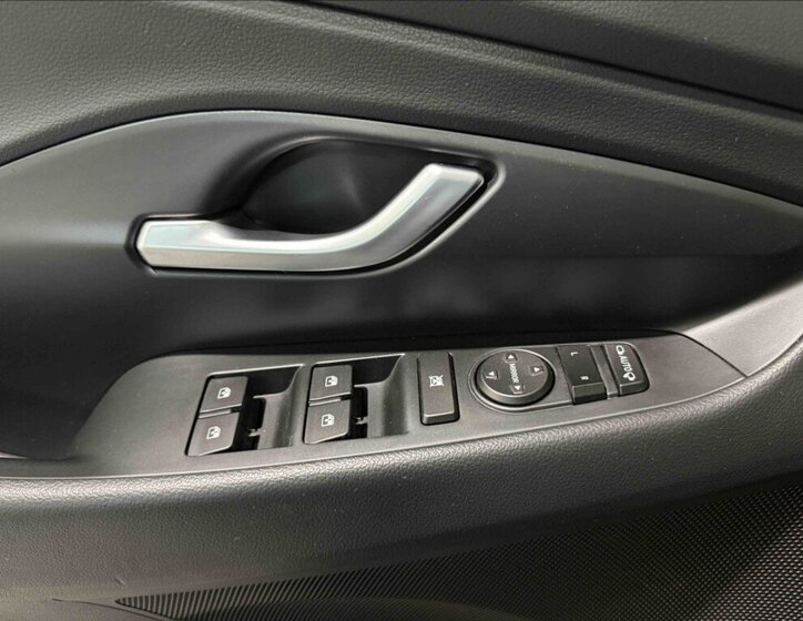 Hyundai i30 Liftback 998,0 88 kw